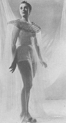 Possible costume-test for Margaretta Scott as Rowena?